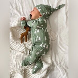 Newborn Onesie / Baby Clothes